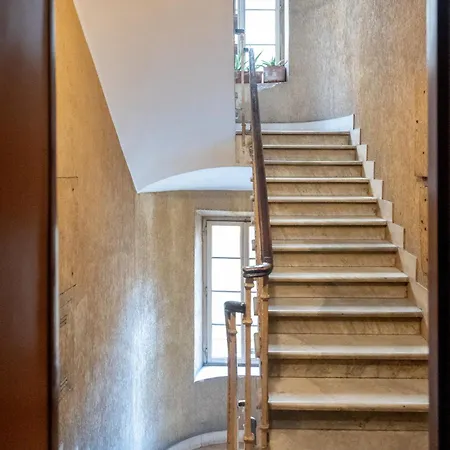 Domus Palestro ローマ