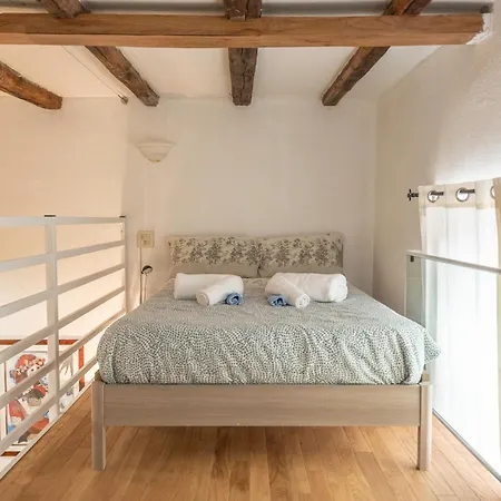 Domus Palestro Appartement